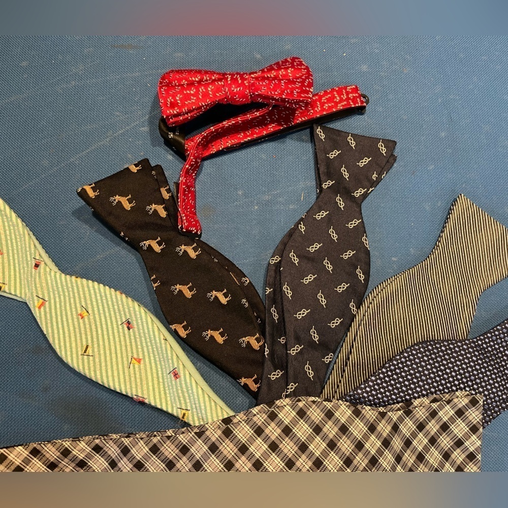 7 Preppy Bow Ties silk, Bloomingdale’s, Ralph Lauren, Cremiux, Calvin Klein